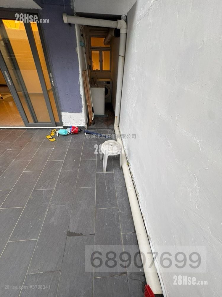 Capital Building Rental 2 Bedrooms , 1 Bathroom 490 ft²