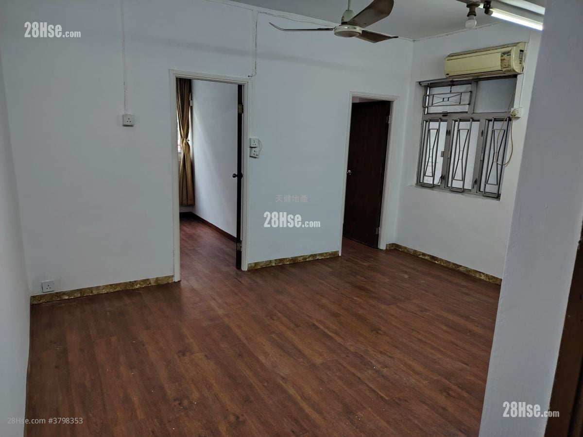 Chung Mei Building Rental 2 Bedrooms , 1 Bathroom 420 ft²