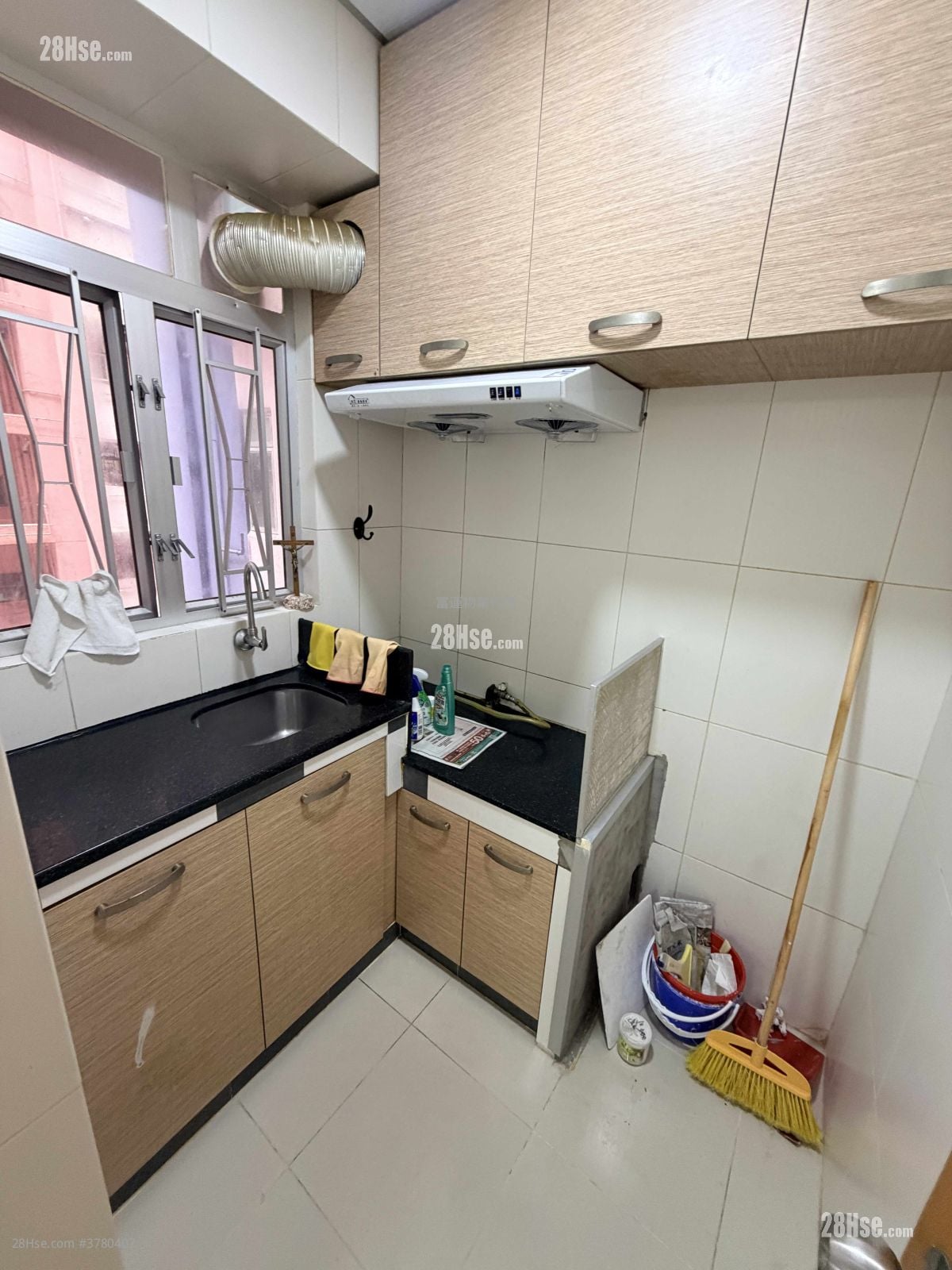 Appartment Rental 3 Bedrooms , 1 Bathroom 462 ft²