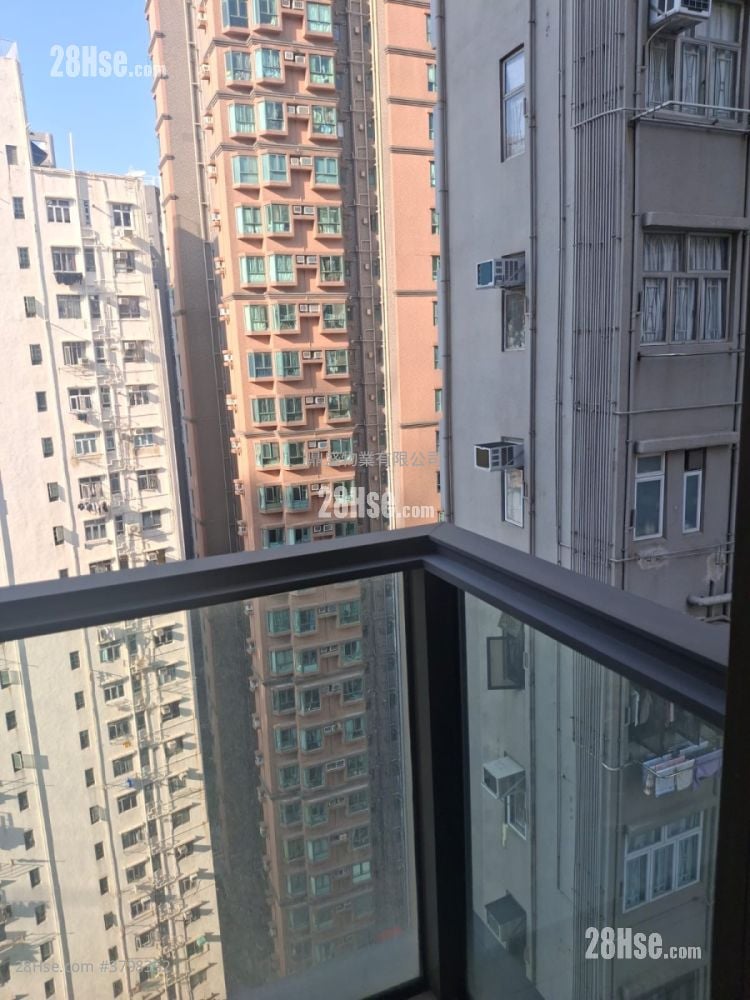 One Prestige Rental Studio , 1 Bathroom 193 ft²