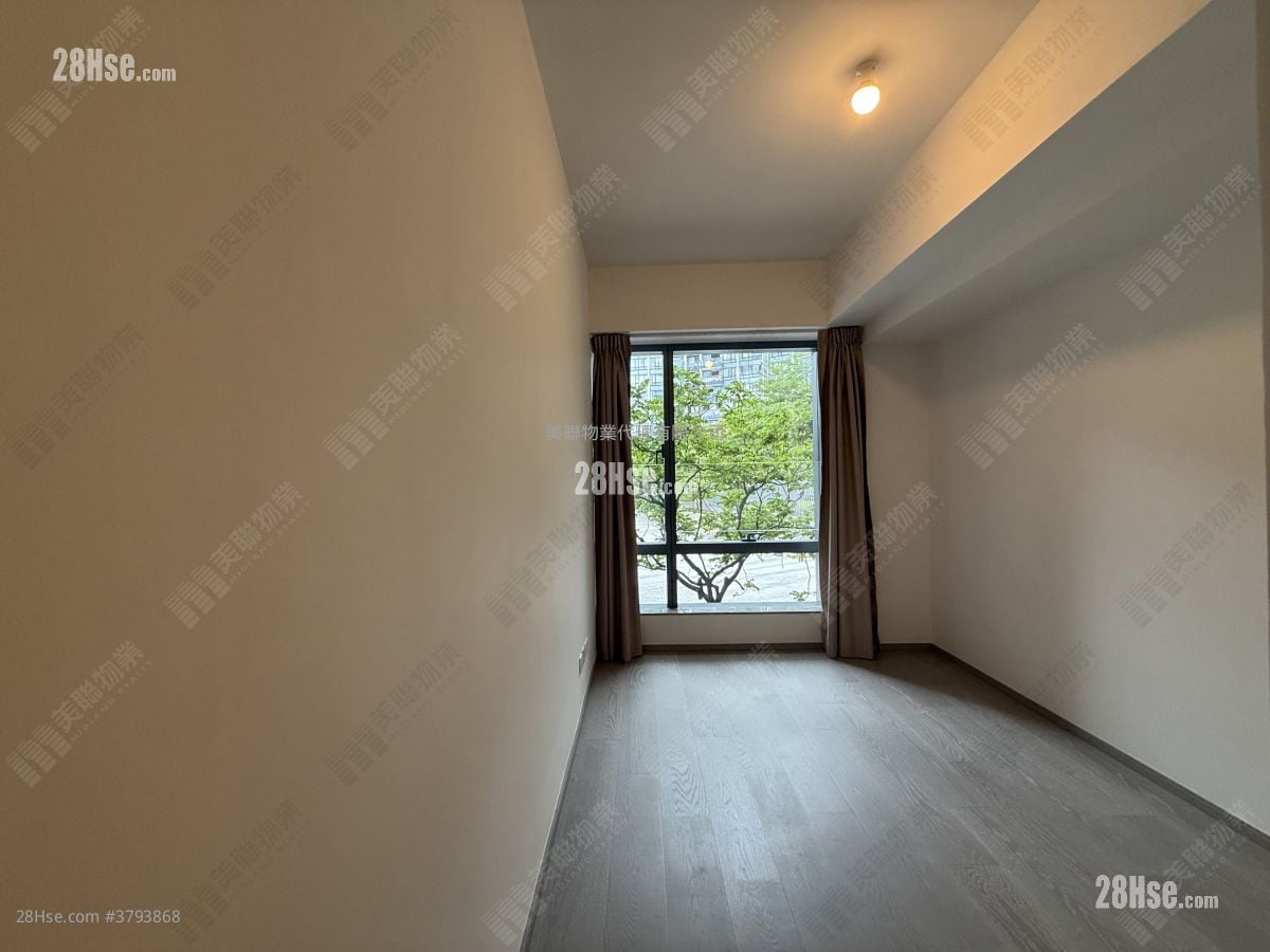 Ontolo Rental 3 Bedrooms , 3 Bathrooms 1,379 ft²