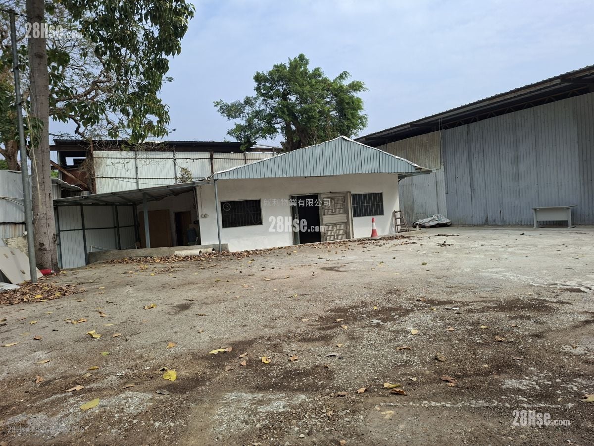 Land Rental 7,000 ft²