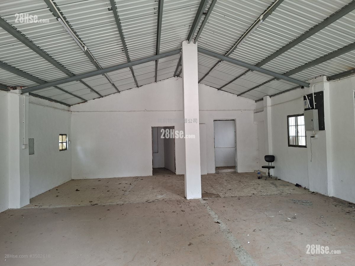 Land Rental 7,000 ft²
