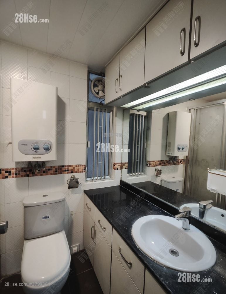 Riviera Gardens Rental 3 Bedrooms , 1 Bathroom 497 ft²