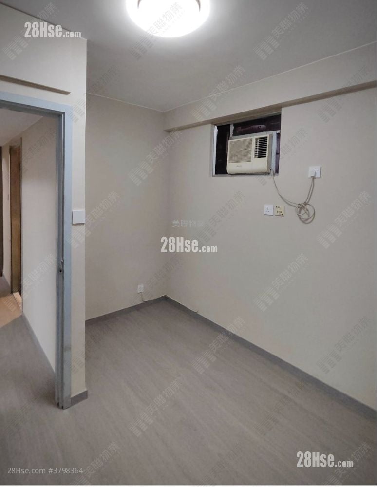 Riviera Gardens Rental 3 Bedrooms , 1 Bathroom 497 ft²