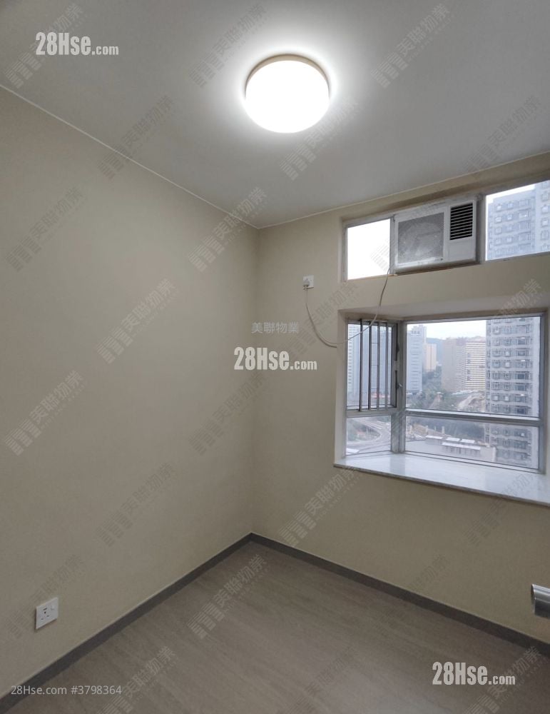 Riviera Gardens Rental 3 Bedrooms , 1 Bathroom 497 ft²