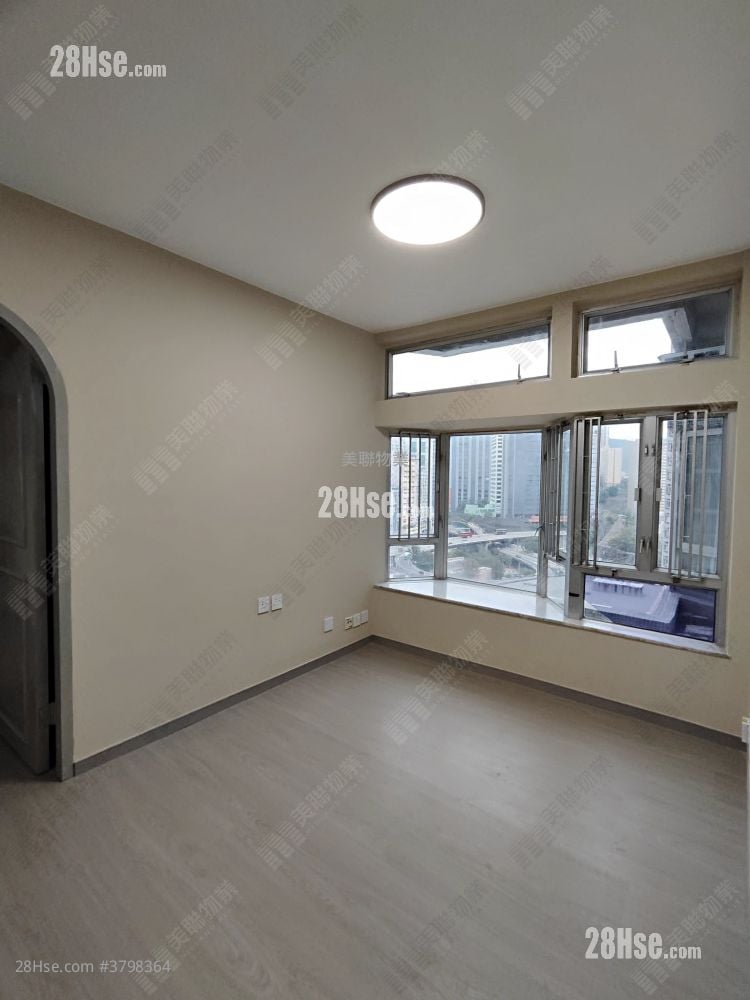 Riviera Gardens Rental 3 Bedrooms , 1 Bathroom 497 ft²