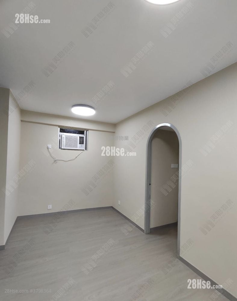 Riviera Gardens Rental 3 Bedrooms , 1 Bathroom 497 ft²