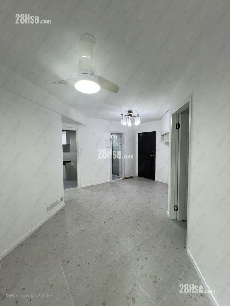 Cascades Sell 2 Bedrooms , 1 Bathroom 478 ft²