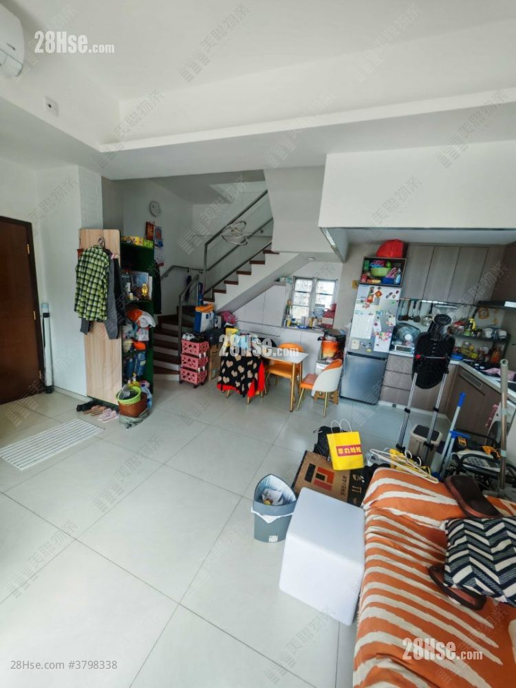 The Brand Sell 3 Bedrooms , 2 Bathrooms 738 ft²