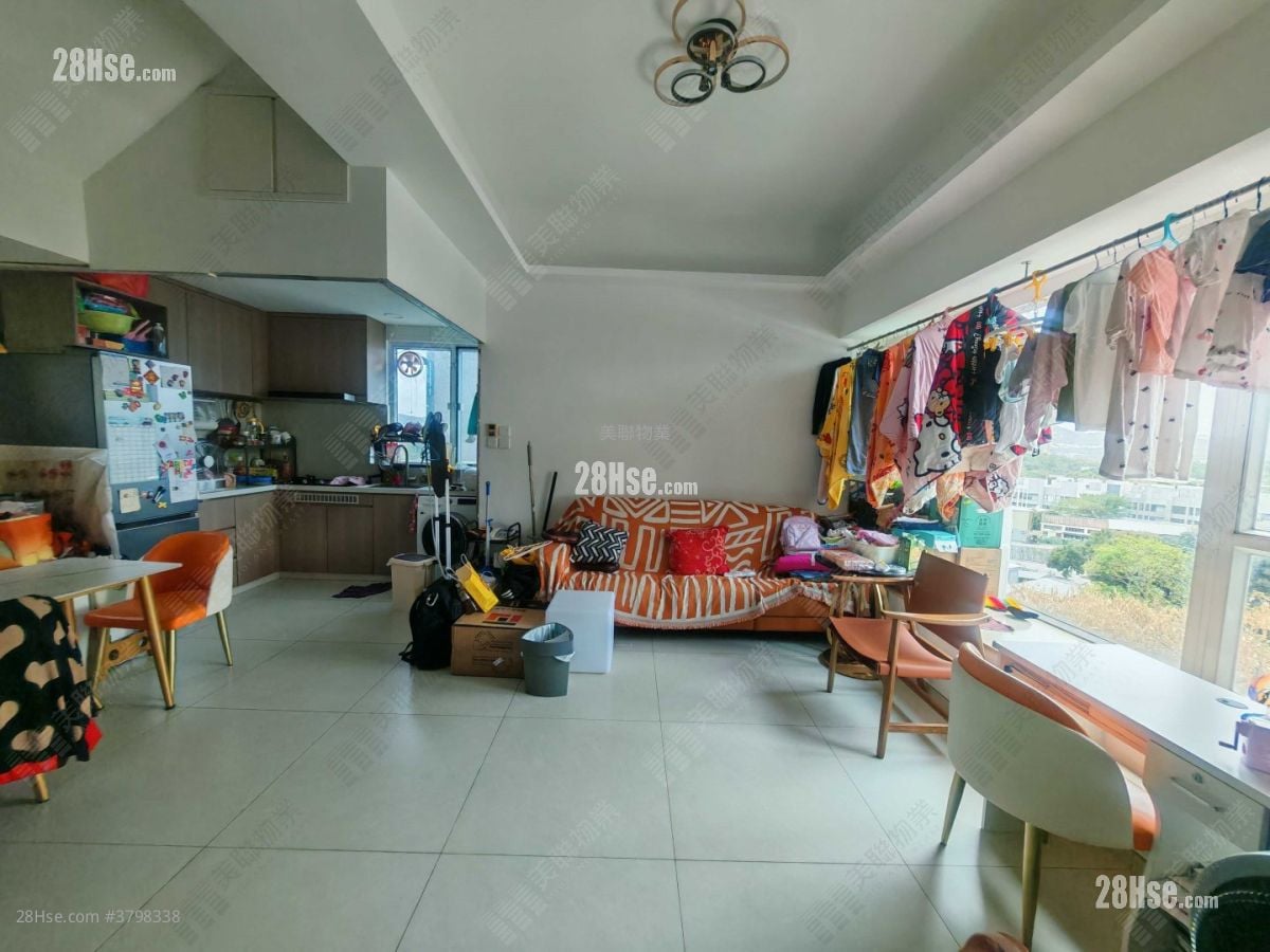 The Brand Sell 3 Bedrooms , 2 Bathrooms 738 ft²