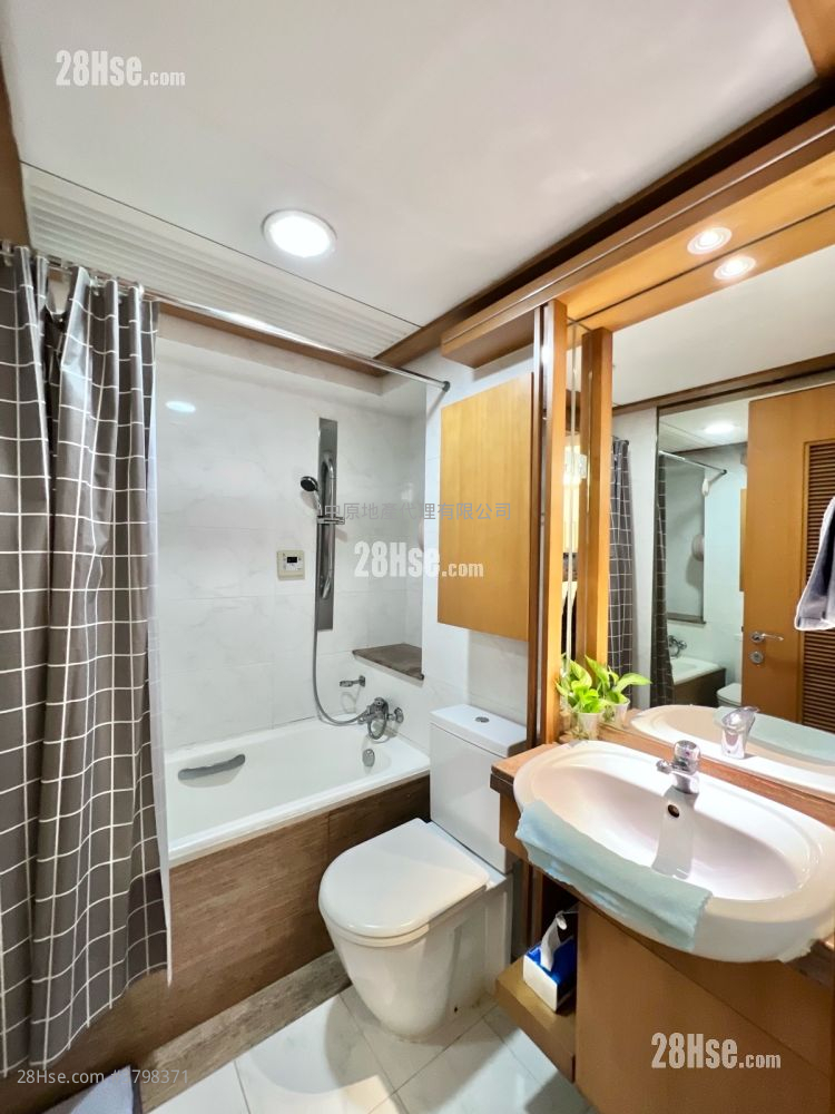 Aquamarine Sell 2 Bedrooms 494 ft²