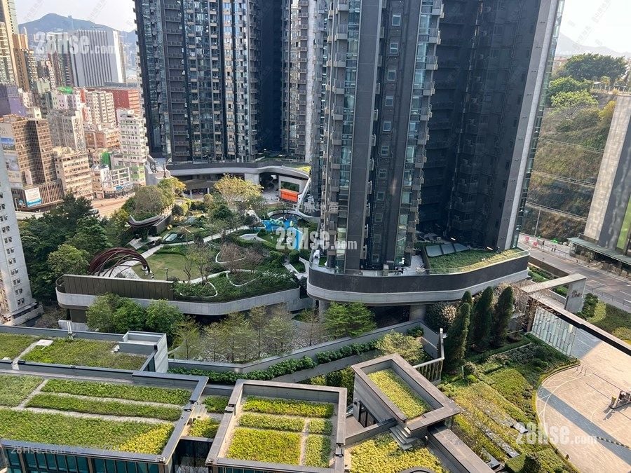 Onmantin Rental 3 Bedrooms , 3 Bathrooms 899 ft²