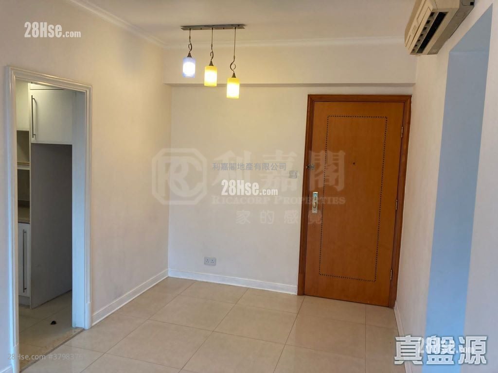 Banyan Garden Sell 2 Bedrooms , 1 Bathroom 434 ft²