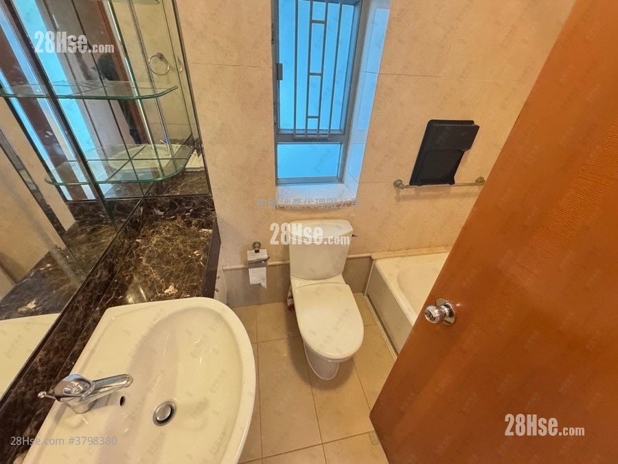 海堤湾畔 售盘 3 房 845 平方尺