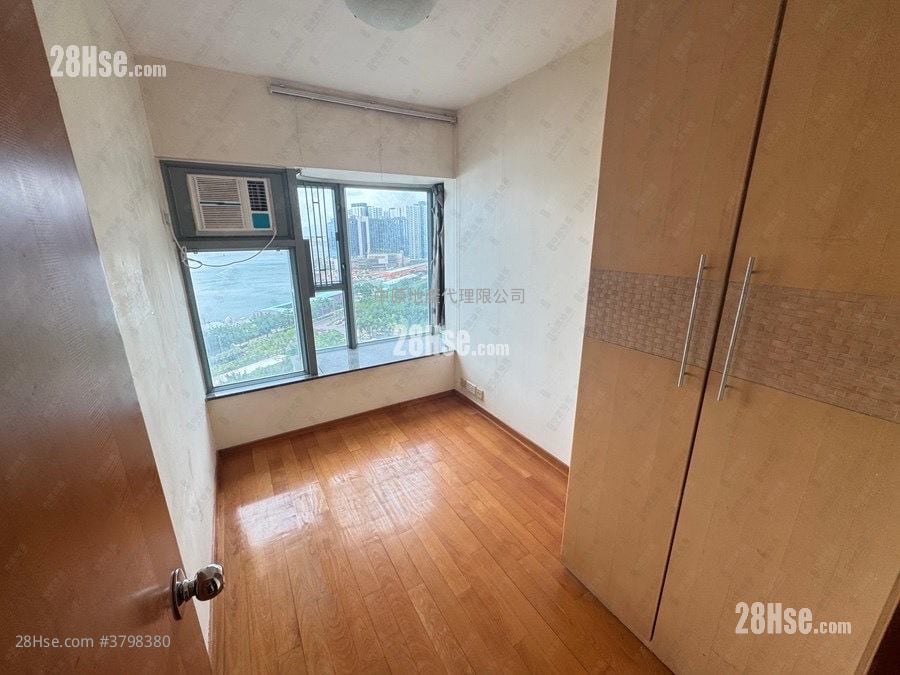 海堤湾畔 售盘 3 房 845 平方尺