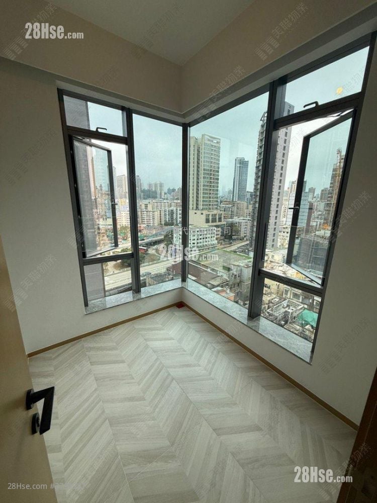 南首 租盘 2 房 , 1 浴室 351 平方尺