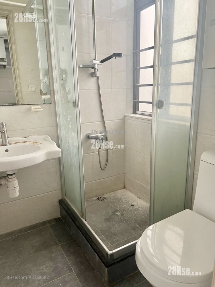 Tsui Fung Building Sell 2 Bedrooms , 1 Bathroom 438 ft²