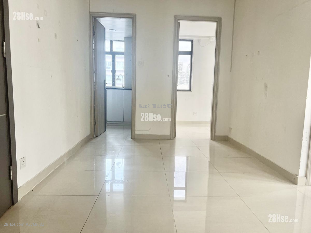 Tsui Fung Building Sell 2 Bedrooms , 1 Bathroom 438 ft²