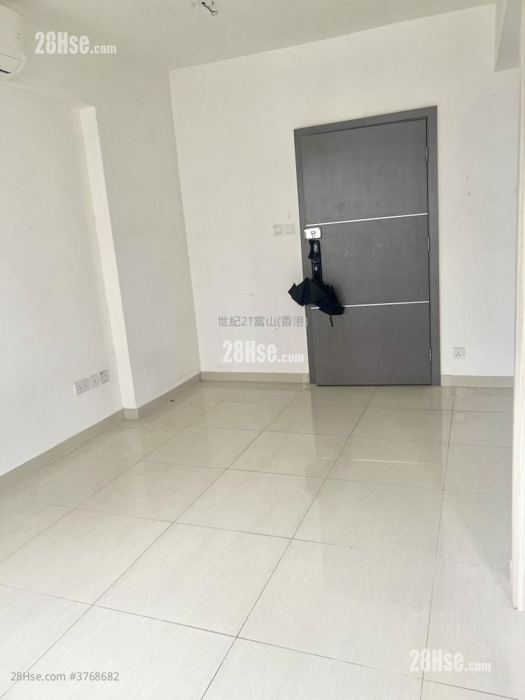 Tsui Fung Building Sell 2 Bedrooms , 1 Bathroom 438 ft²