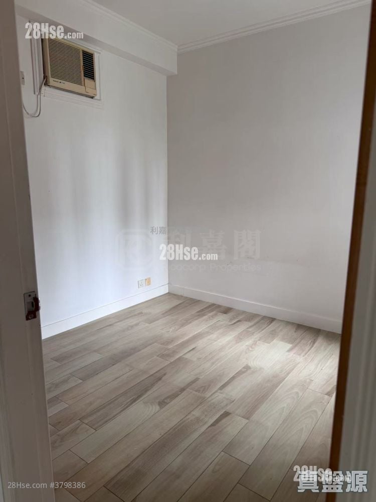 Metropolis Plaza Sell 3 Bedrooms 549 ft²