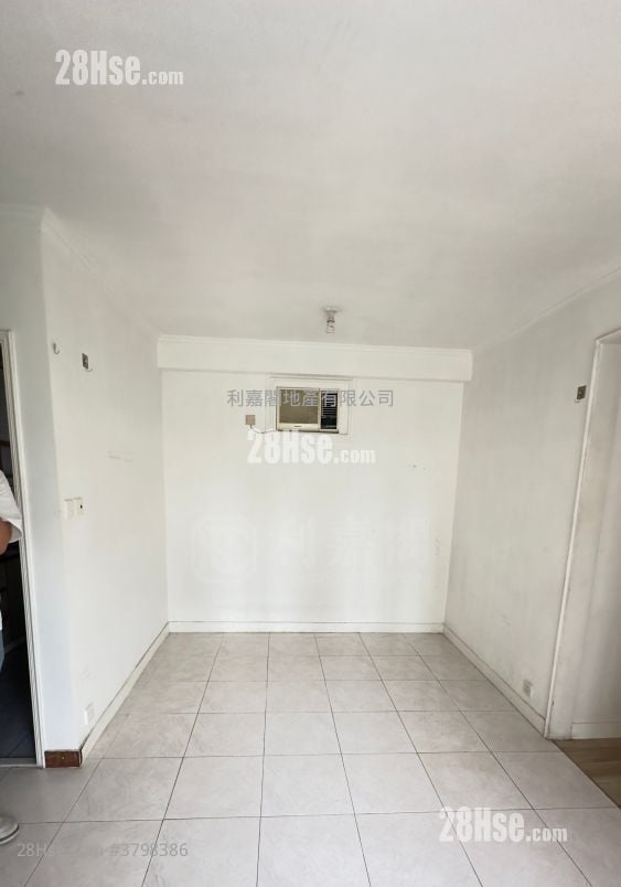 Metropolis Plaza Sell 3 Bedrooms 549 ft²