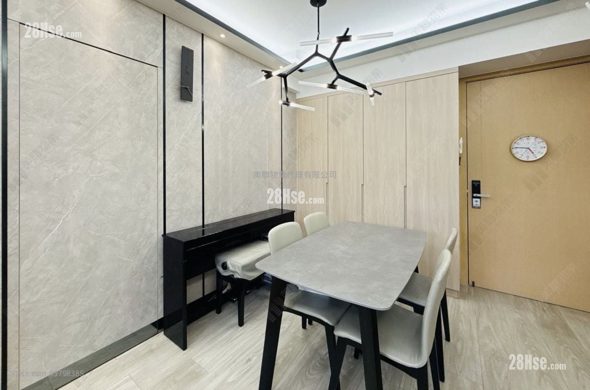 The Regent Sell 3 Bedrooms , 2 Bathrooms 735 ft²