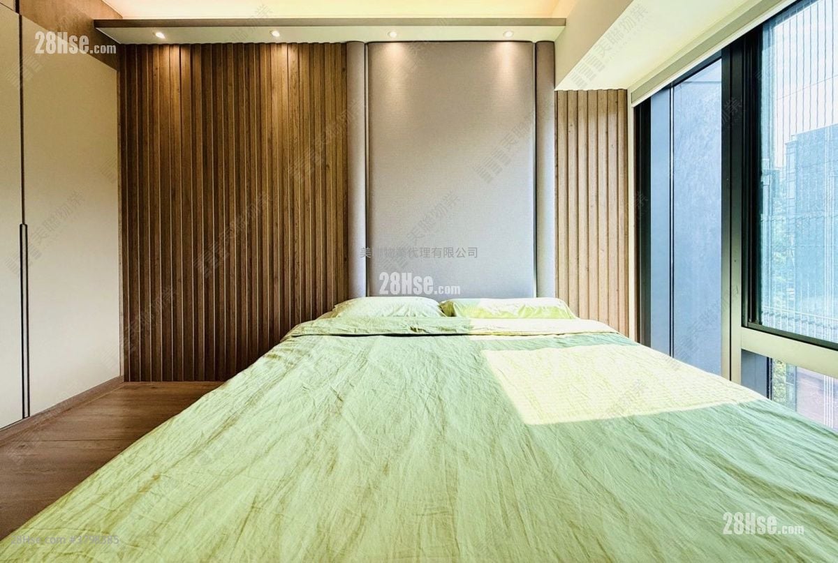 The Regent Sell 3 Bedrooms , 2 Bathrooms 735 ft²