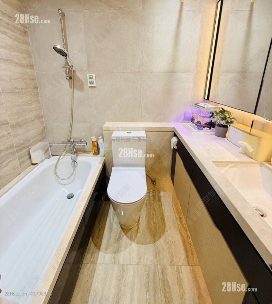 The Regent Sell 3 Bedrooms , 2 Bathrooms 735 ft²