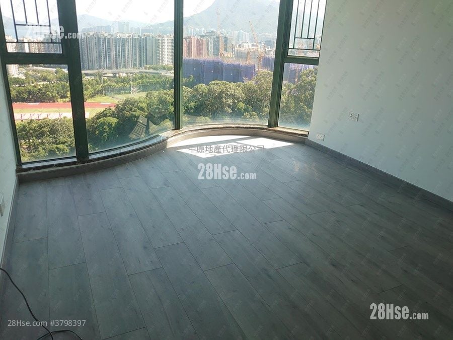 鹿茵山庄 售盘 3 房 1,415 平方尺