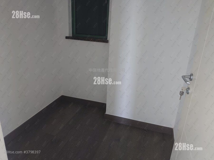 鹿茵山庄 售盘 3 房 1,415 平方尺