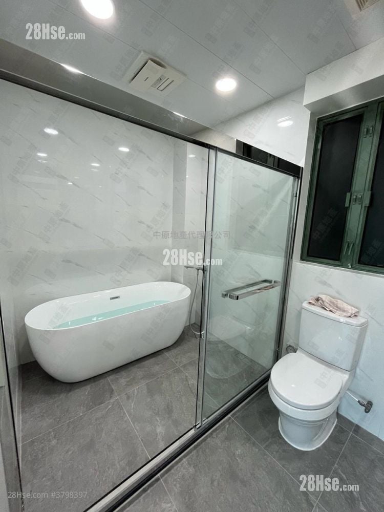 鹿茵山庄 售盘 3 房 1,415 平方尺