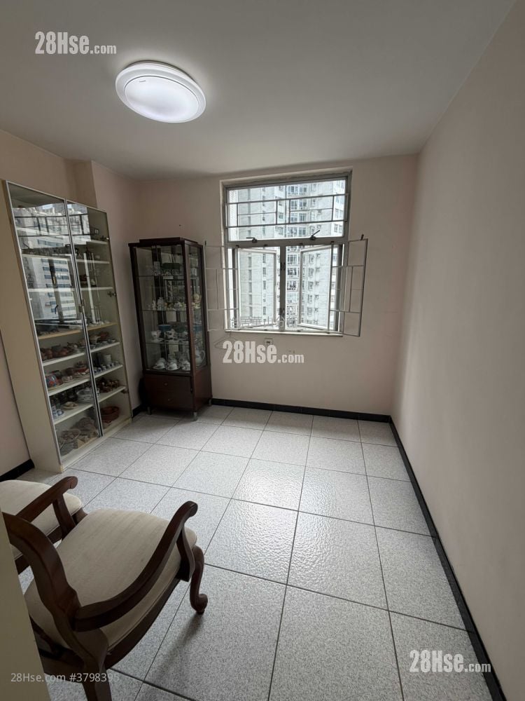 太古城 售盘 2 房 , 1 浴室 545 平方尺