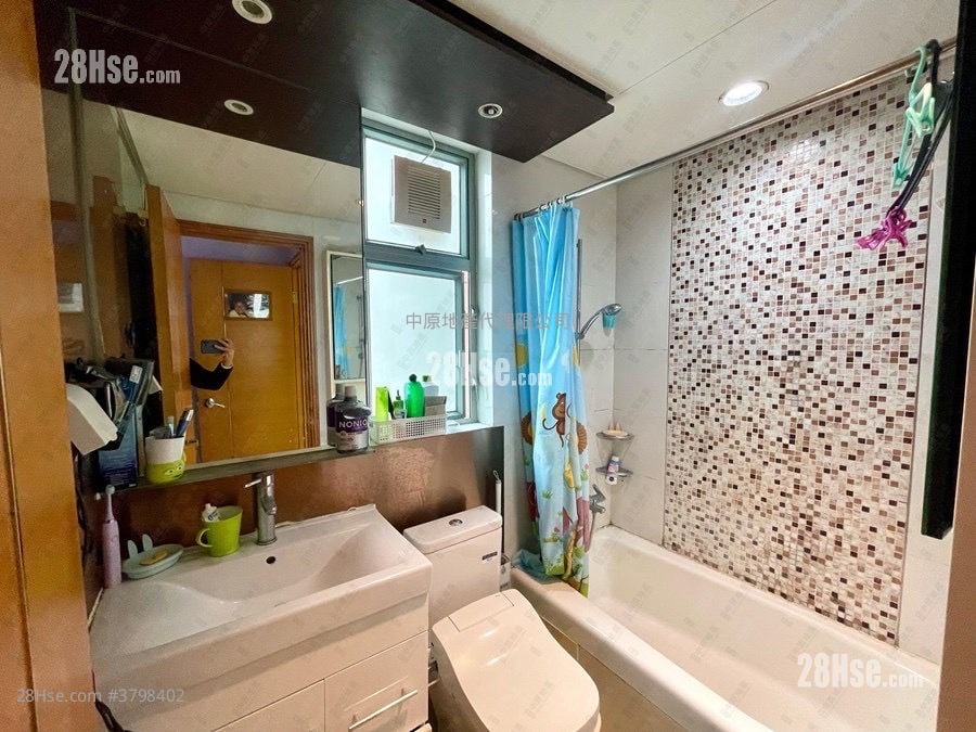 Coastal Skyline Sell 3 Bedrooms , 2 Bathrooms 777 ft²