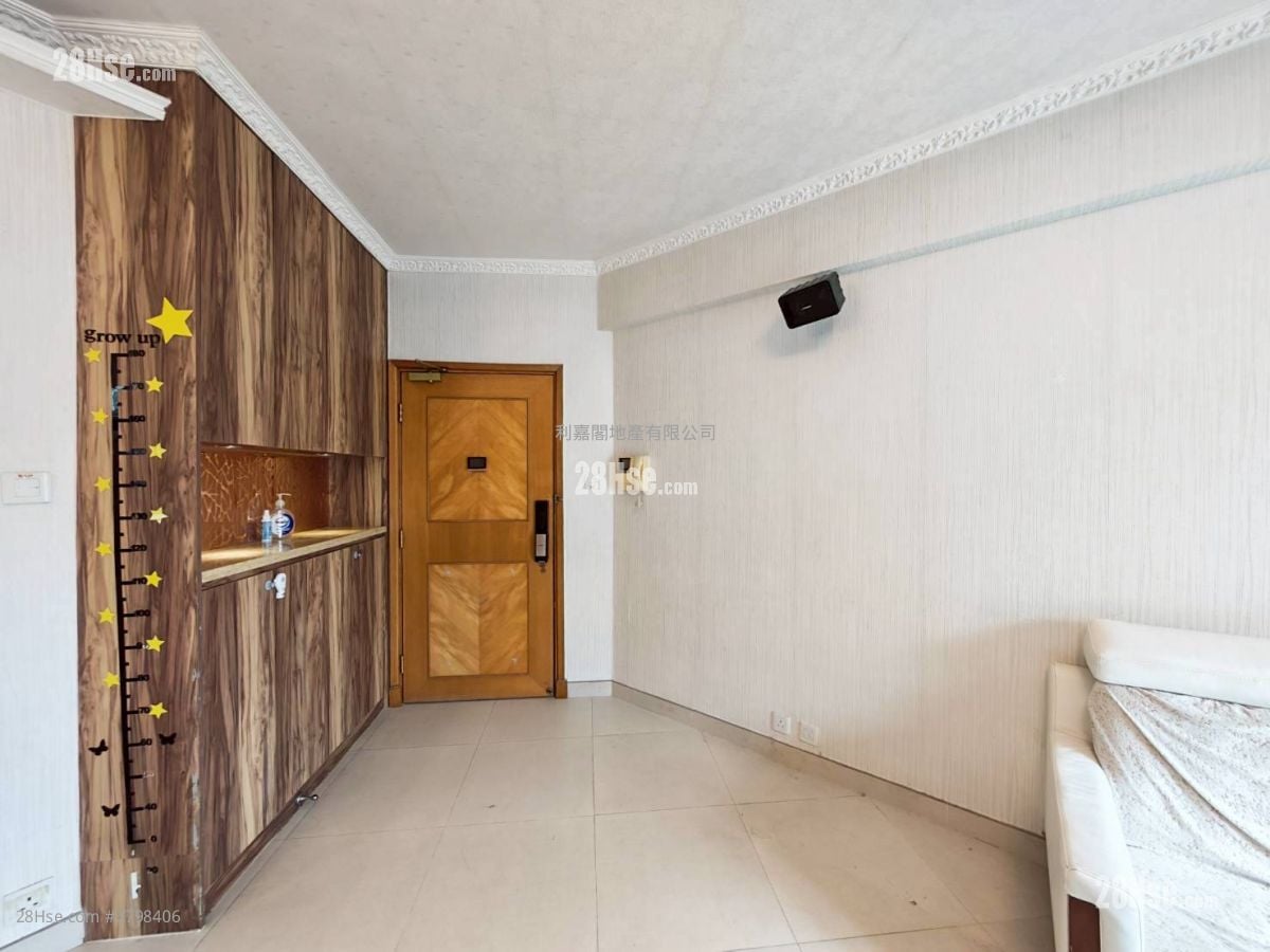 朗晴居 售盘 3 房 , 1 浴室 739 平方尺