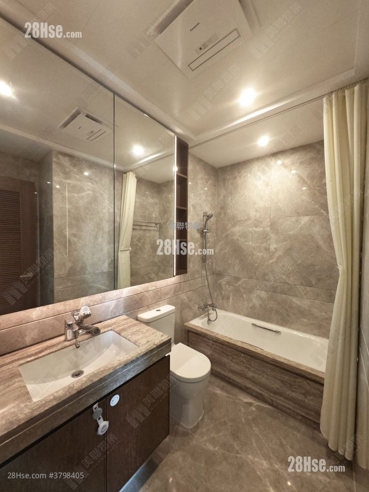 Aurora Rental 3 Bedrooms , 2 Bathrooms 985 ft²