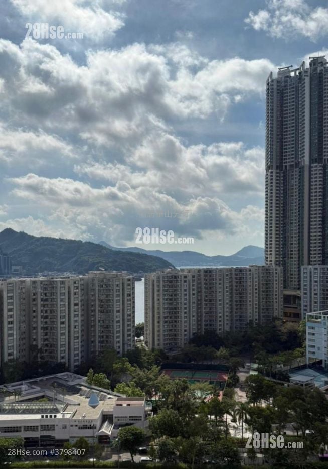 太古城 售盘 3 房 , 1 浴室 689 平方尺