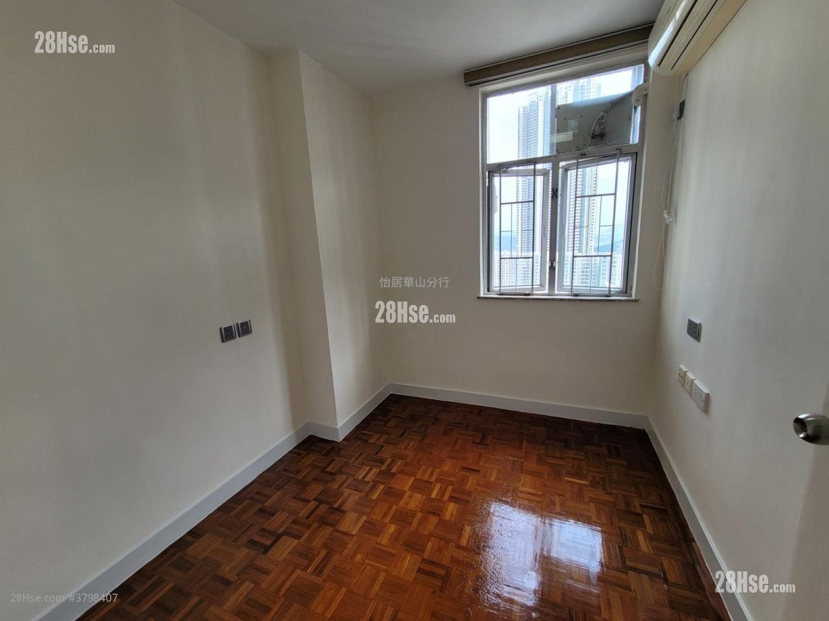 太古城 售盘 3 房 , 1 浴室 689 平方尺