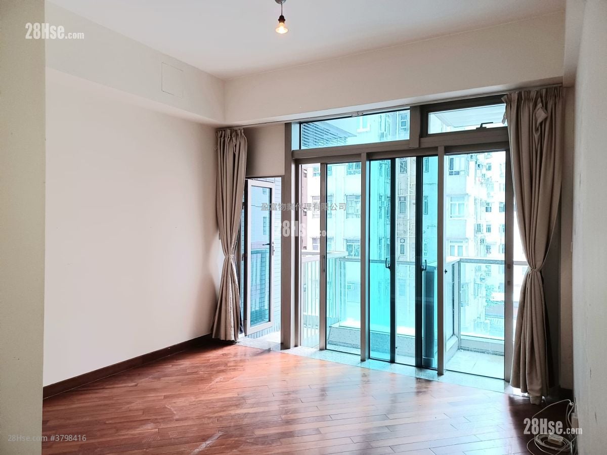 The Avenue Rental Studio , 1 Bathroom 339 ft²