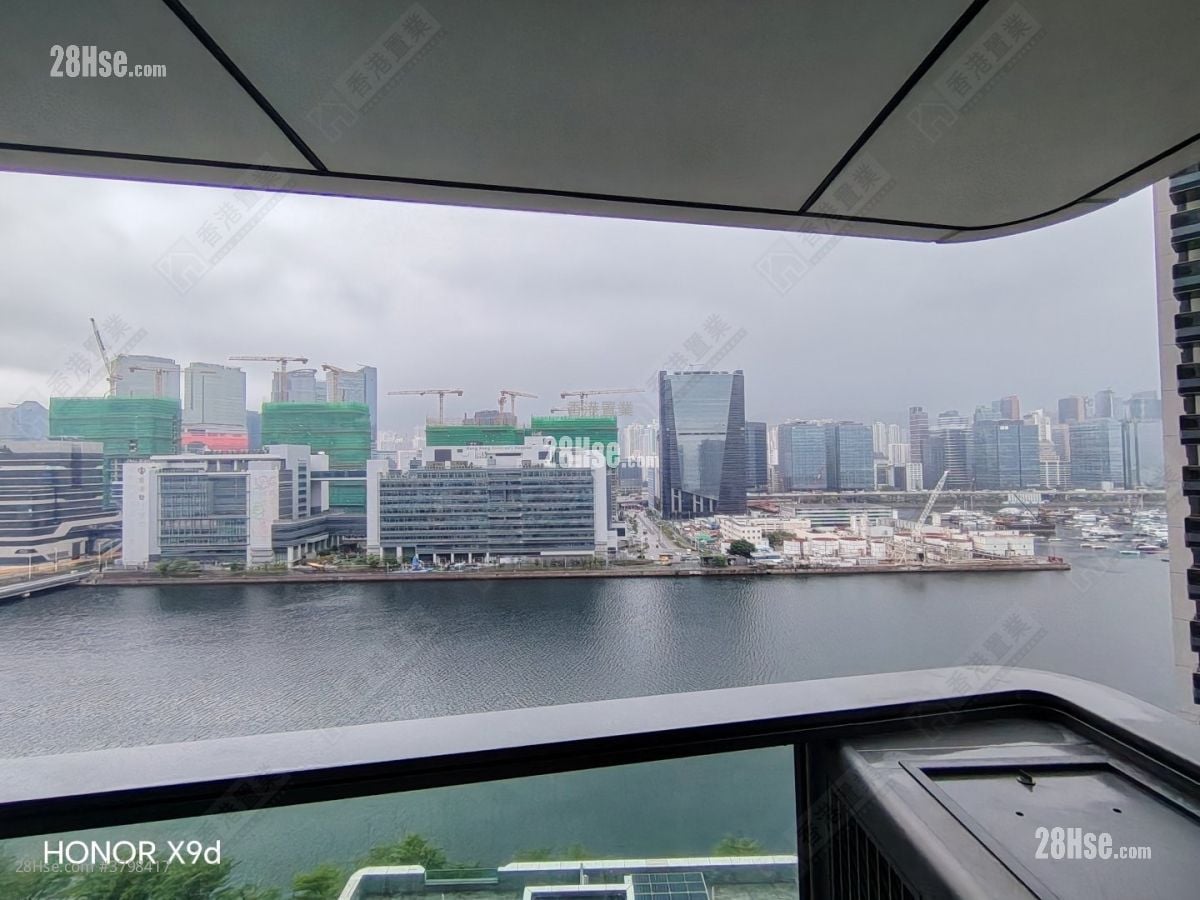 One Victoria Rental 2 Bedrooms , 1 Bathroom 564 ft²