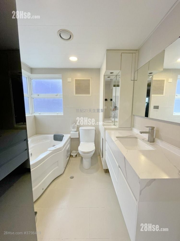 Palm Beach Sell 4 Bedrooms , 2 Bathrooms 1,603 ft²