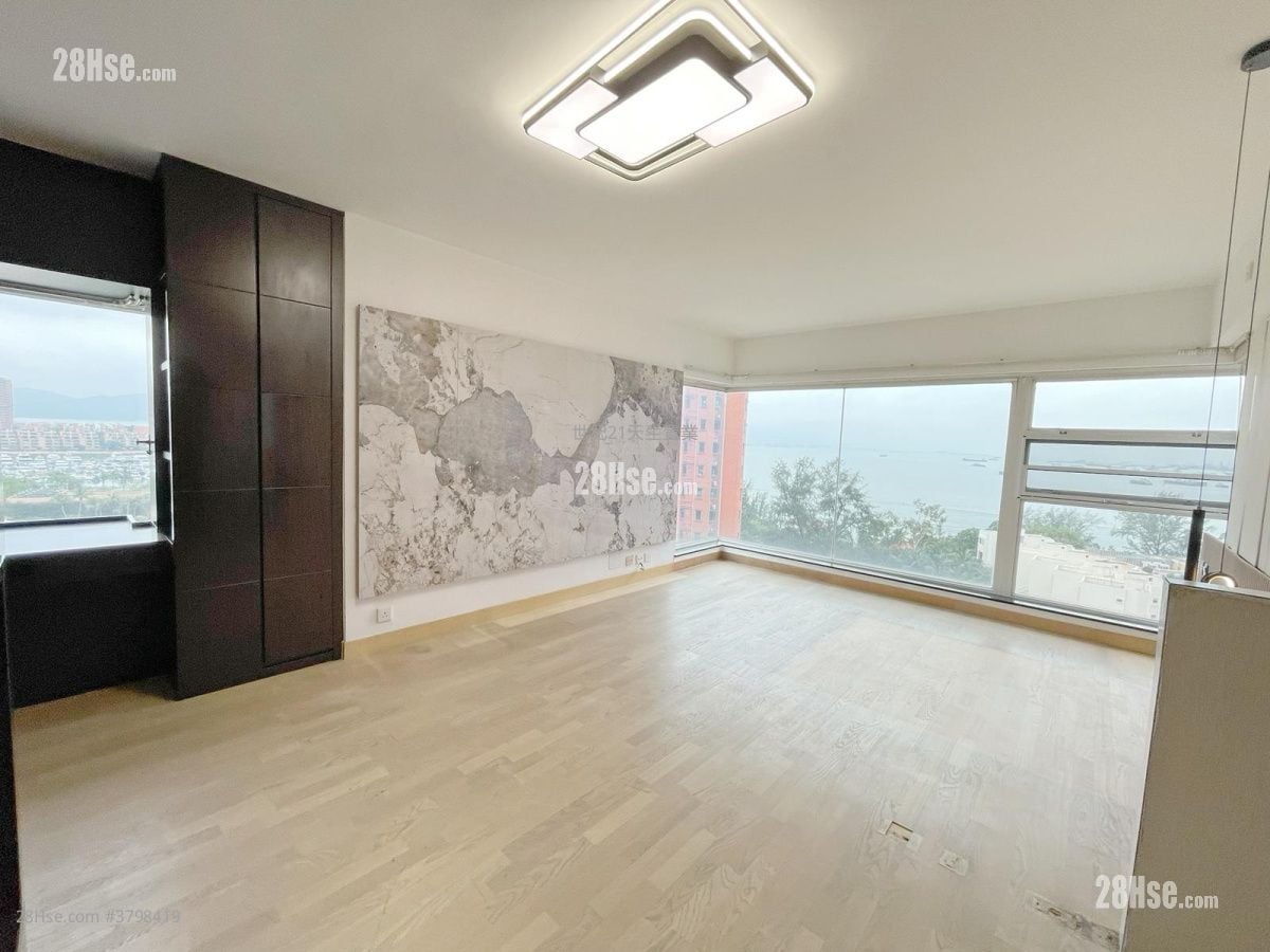 Palm Beach Sell 4 Bedrooms , 2 Bathrooms 1,603 ft²