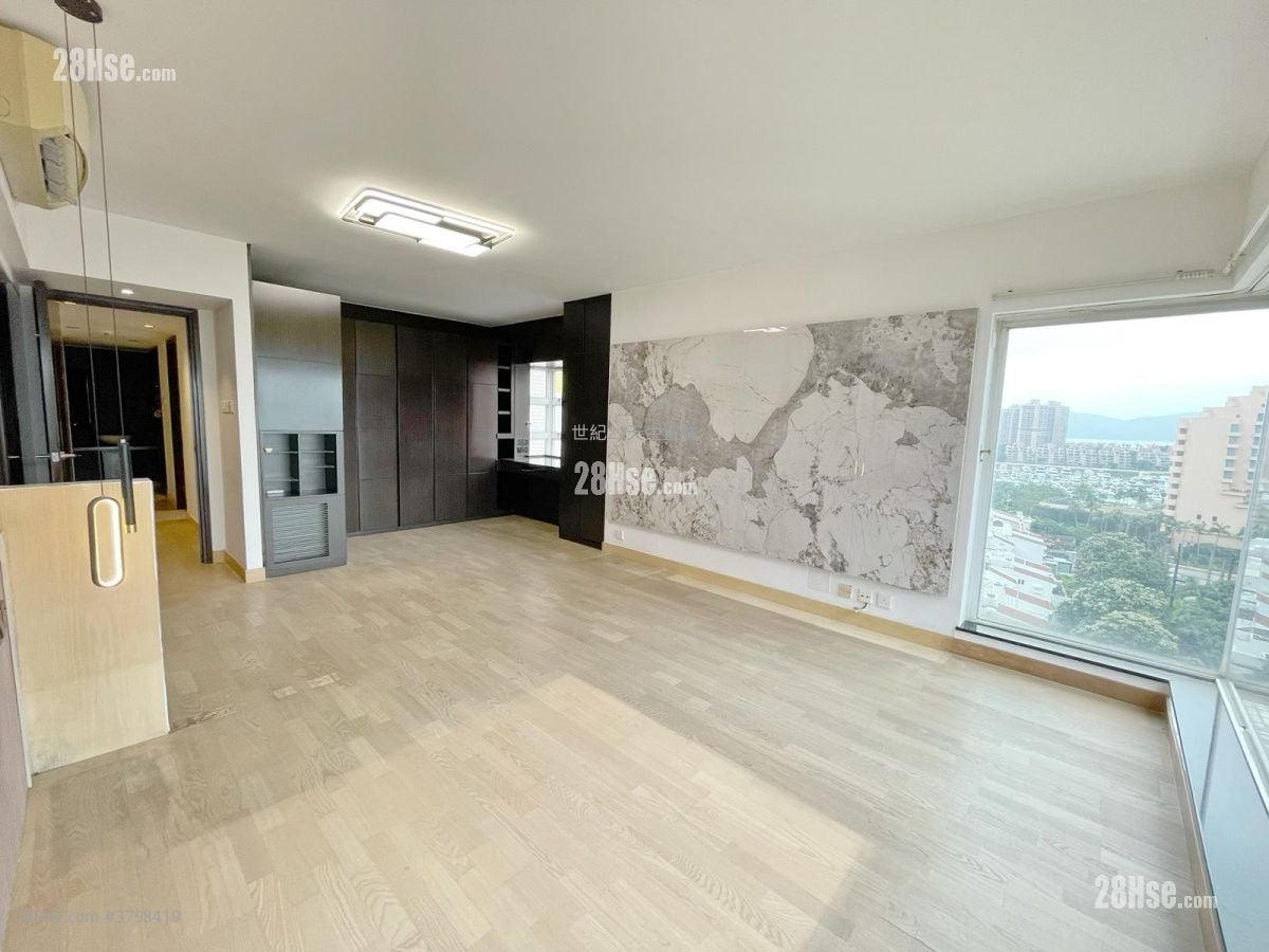 Palm Beach Sell 4 Bedrooms , 2 Bathrooms 1,603 ft²