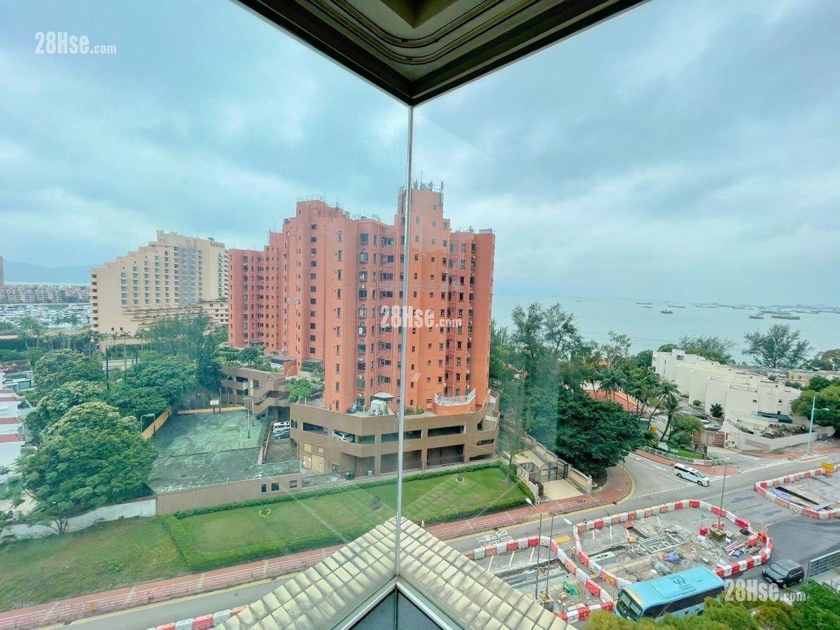 Palm Beach Sell 4 Bedrooms , 2 Bathrooms 1,603 ft²