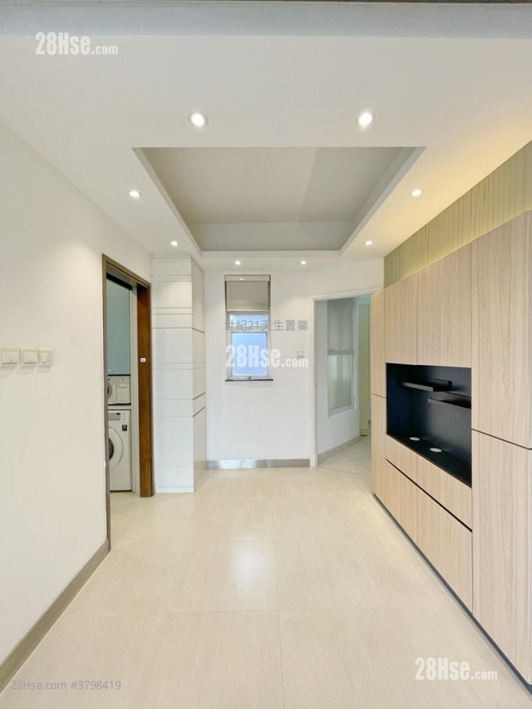 Palm Beach Sell 4 Bedrooms , 2 Bathrooms 1,603 ft²