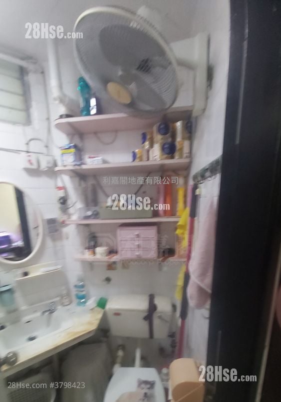 华明邨 售盘 1 房 , 1 浴室 443 平方尺