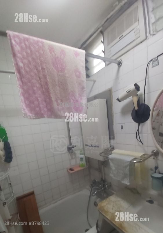 华明邨 售盘 1 房 , 1 浴室 443 平方尺