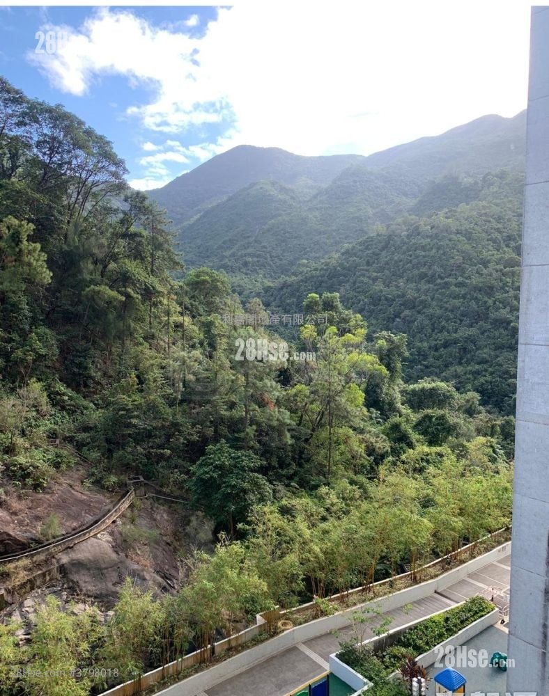 Kornhill Sell 3 Bedrooms , 2 Bathrooms 668 ft²