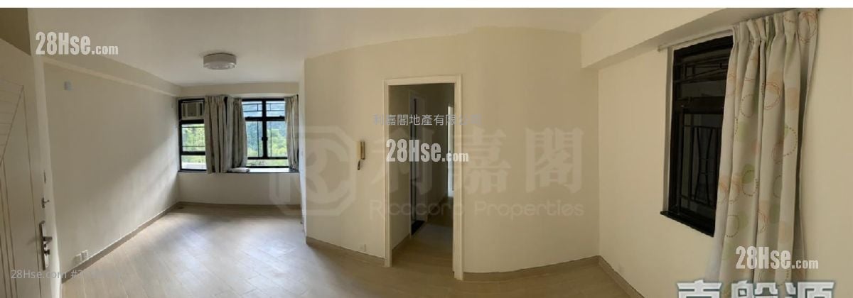 Kornhill Sell 3 Bedrooms , 2 Bathrooms 668 ft²