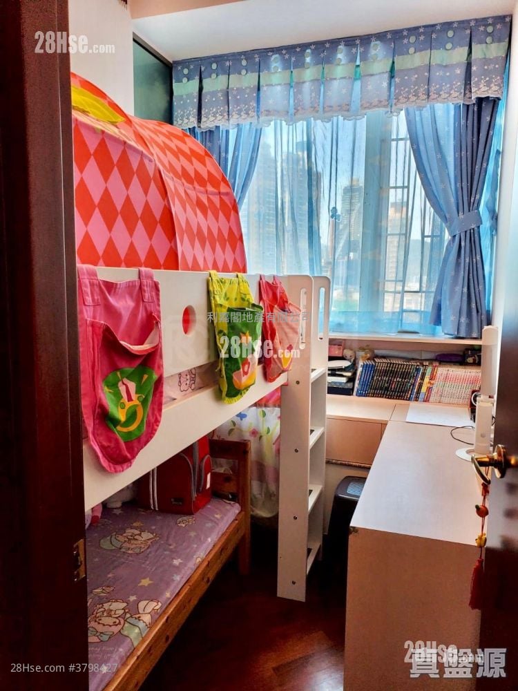 The Hermitage Sell 3 Bedrooms , 2 Bathrooms 773 ft²